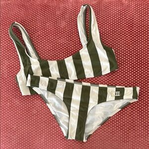 Solid & Striped green and white bikini set M